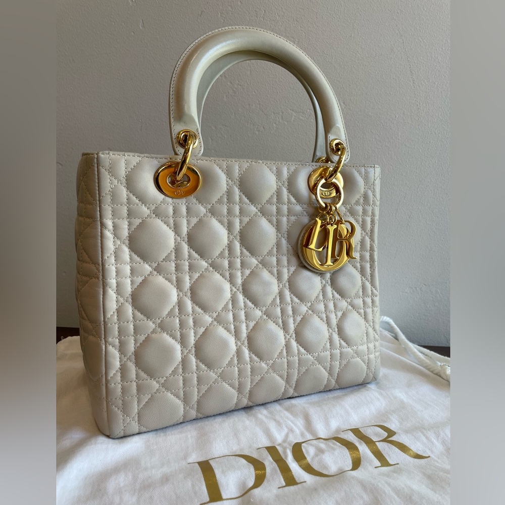💛EUC💛 Christian Dior Medium Lambskin Cannage Lady Dior in Cream and Gold